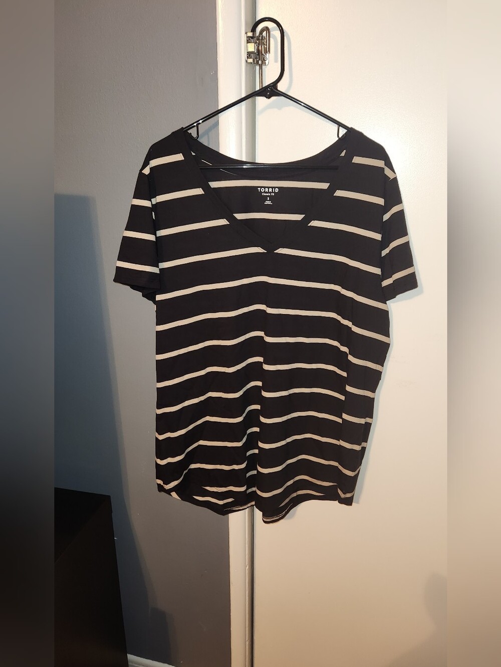 torrid Black & White Striped V-Neck Tee Top